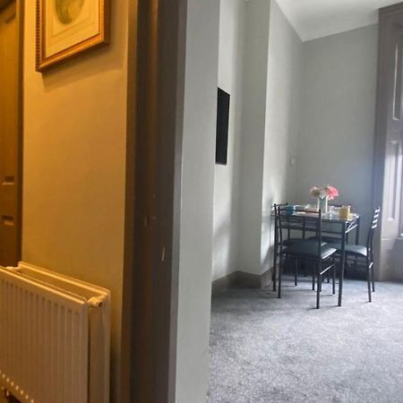 3 Notting Hill, Portobello Road-Amazing Location! Лондон Экстерьер фото
