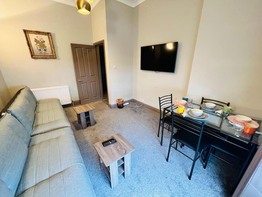 3 Notting Hill, Portobello Road-Amazing Location! Лондон Экстерьер фото
