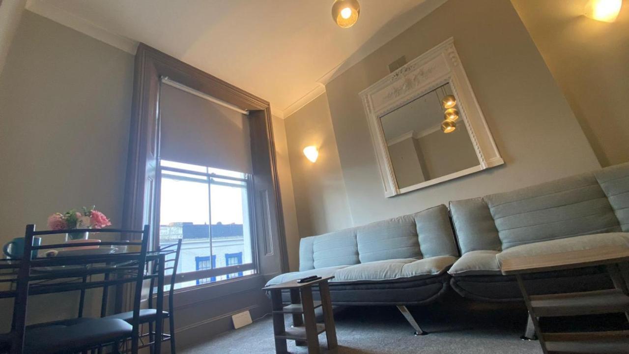 3 Notting Hill, Portobello Road-Amazing Location! Лондон Экстерьер фото
